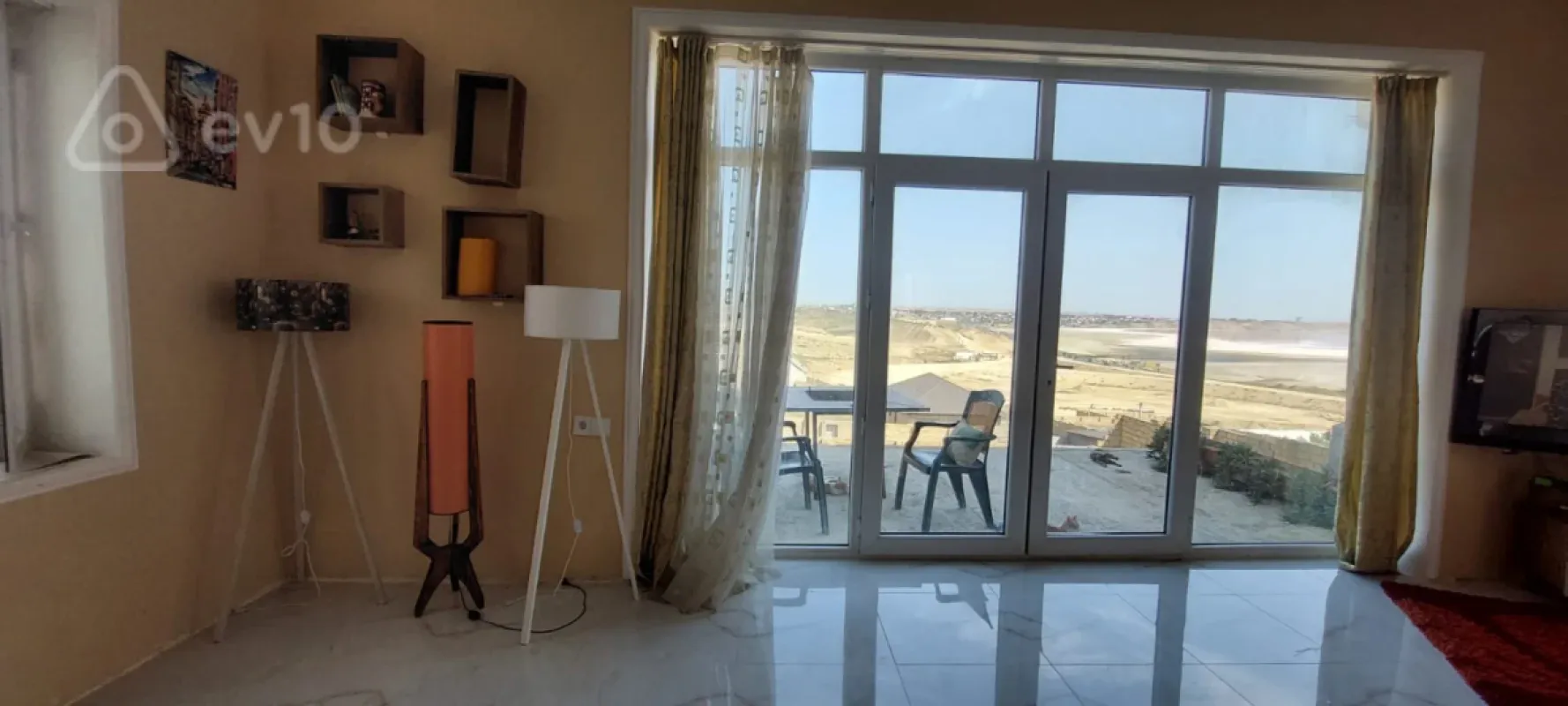 Satılır 4 otaqlı həyət evi 180 m²