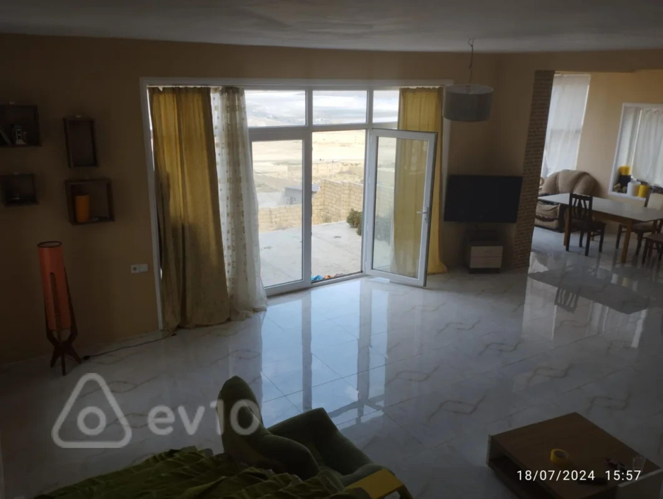 Satılır 4 otaqlı həyət evi 180 m²
