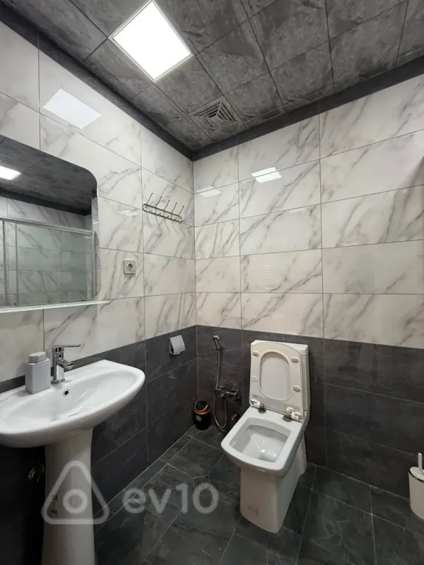 Satılır 3 otaqlı yeni tikili 104 m²