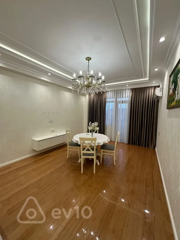 Satılır 2 otaqlı yeni tikili 65 m²
