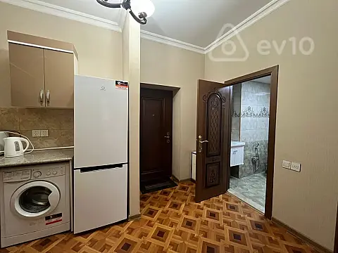 Kirayə verilir 2 otaqlı yeni tikili 52 m²
