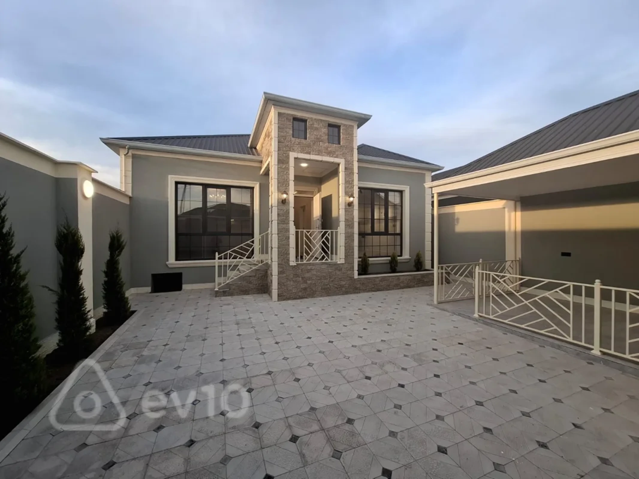 Satılır 4 otaqlı həyət evi 125 m²