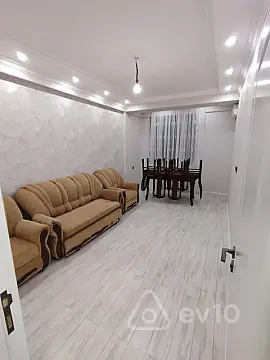 Kirayə verilir 2 otaqlı yeni tikili 65 m²