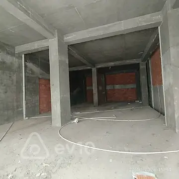 Kirayə verilir mənzil 166 m²