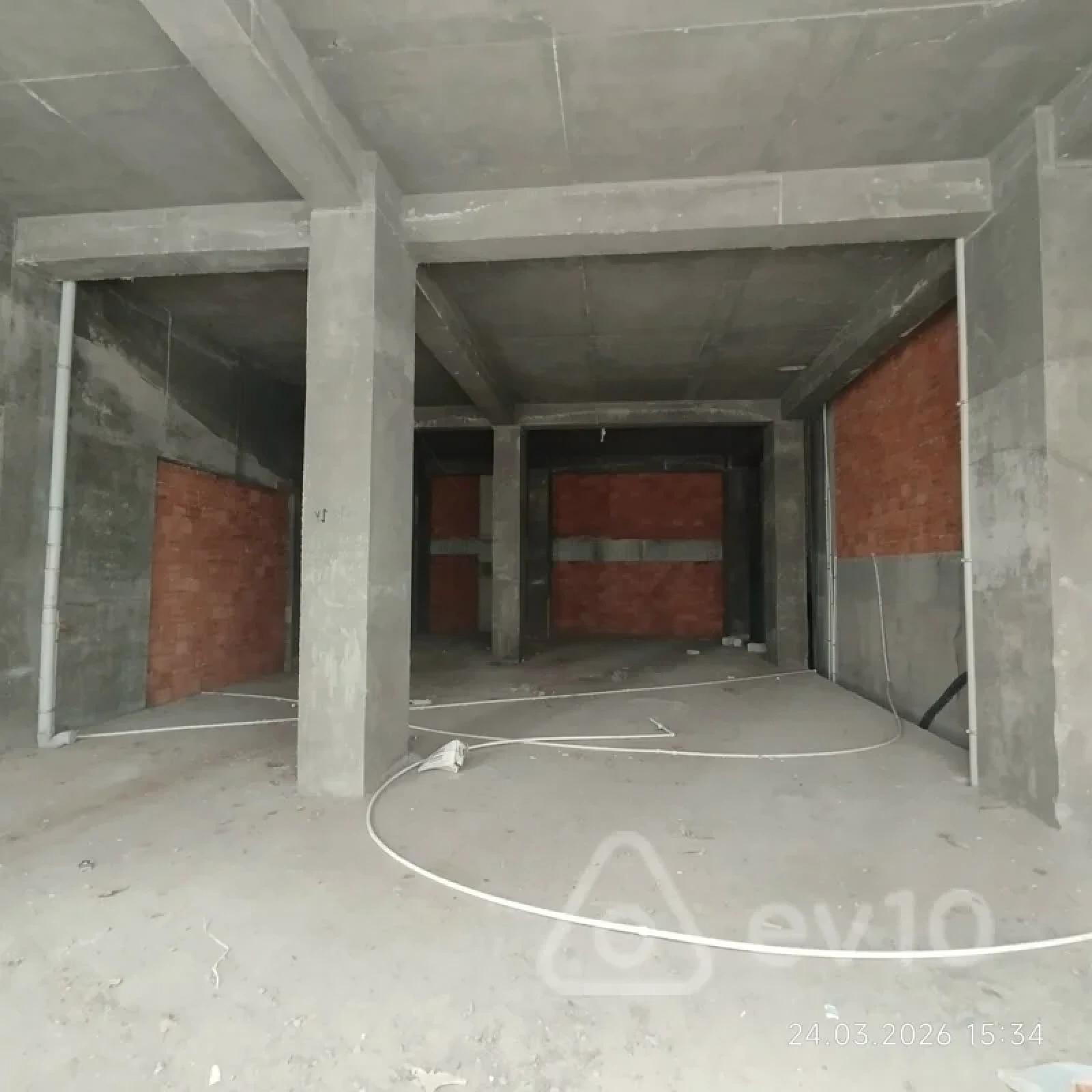 Kirayə verilir mənzil 166 m²