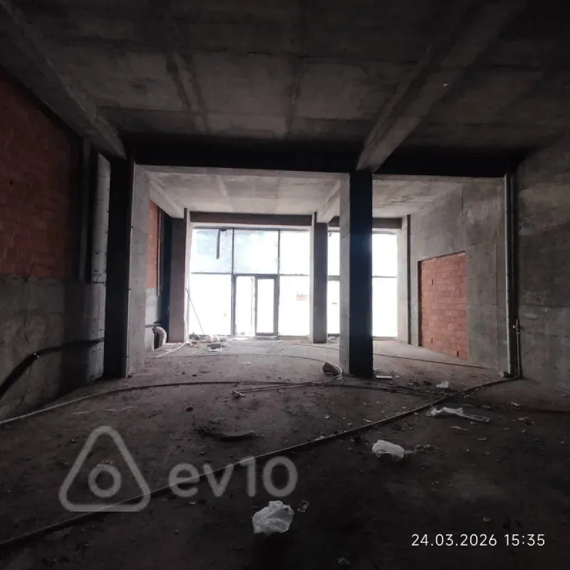 Kirayə verilir mənzil 166 m²