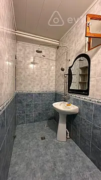 Kirayə verilir 3 otaqlı köhnə tikili 90 m²