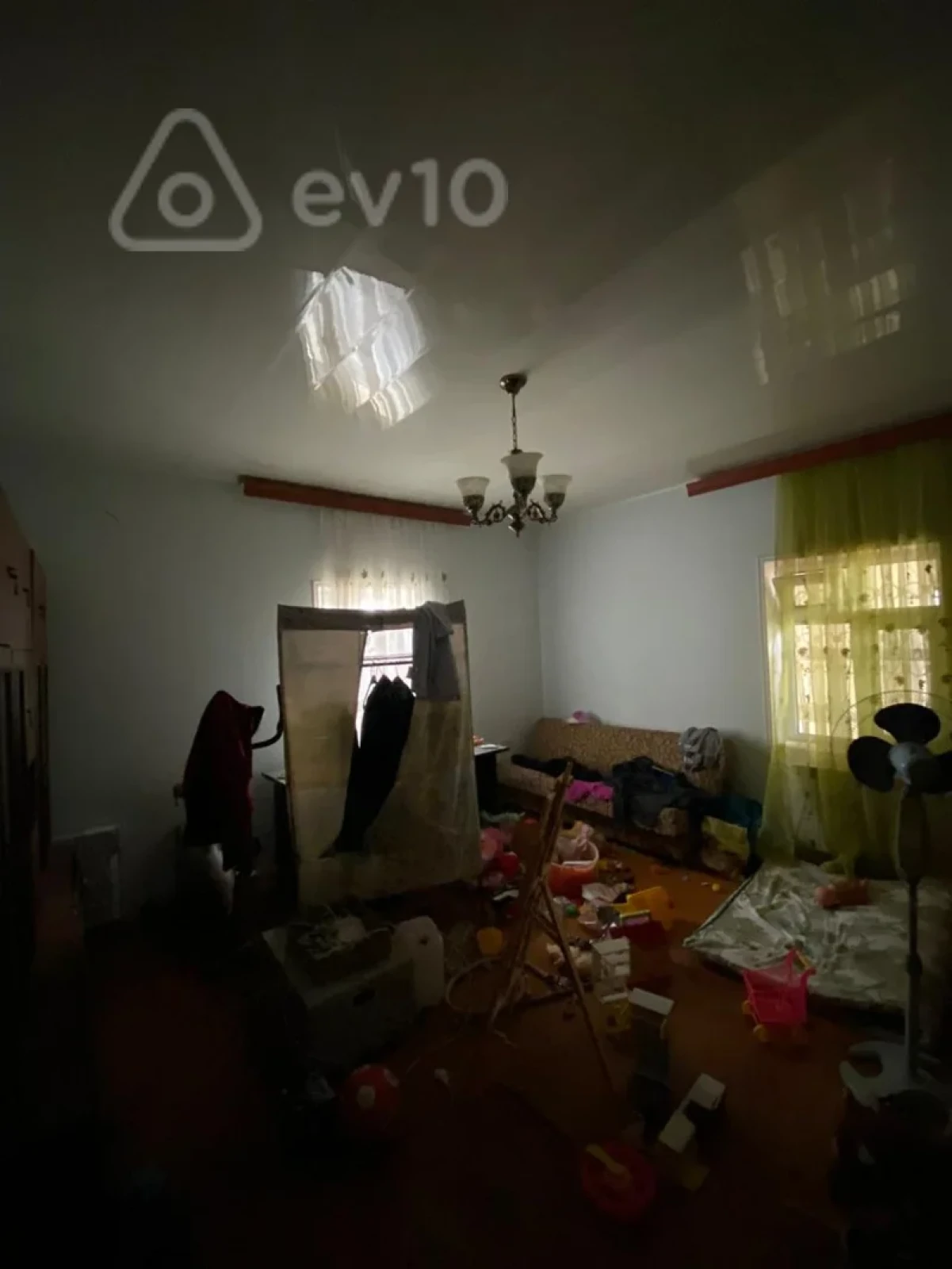Satılır 7 otaqlı həyət evi 260 m²