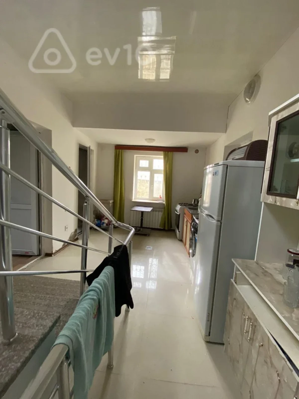 Satılır 7 otaqlı həyət evi 260 m²