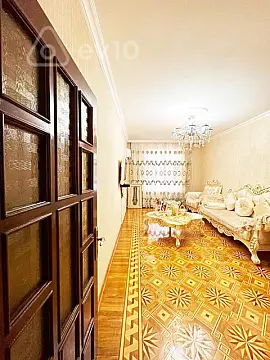 Satılır 5 otaqlı köhnə tikili 133 m² — Bakı, Binəqədi 5 otaq 133.00 m²