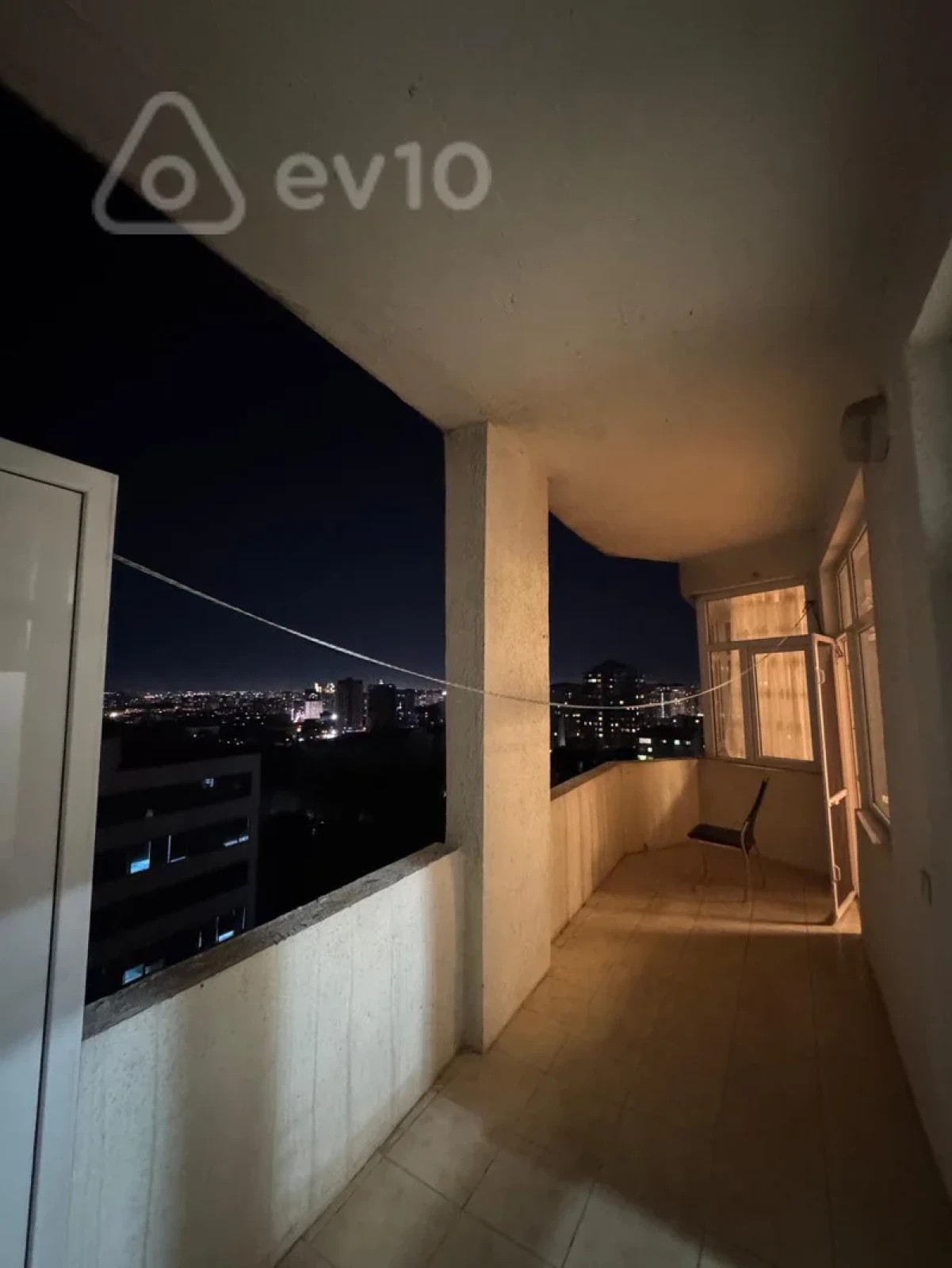 Kirayə verilir 3 otaqlı yeni tikili 162 m²