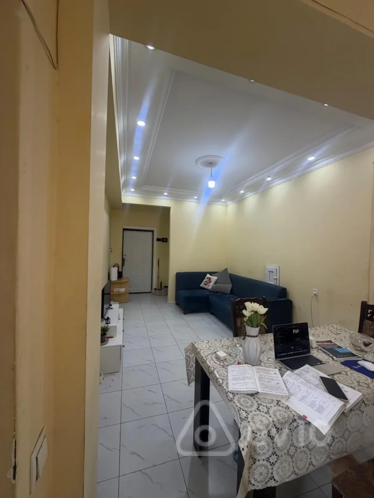 Kirayə verilir 2 otaqlı yeni tikili 70 m²
