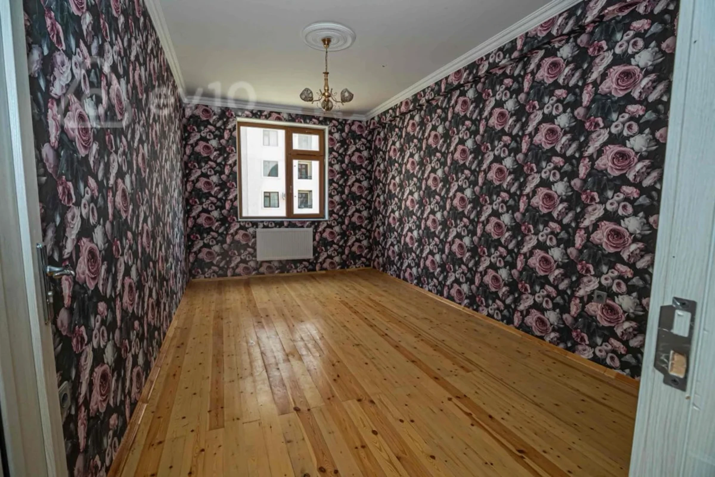 Satılır 4 otaqlı yeni tikili 110 m²