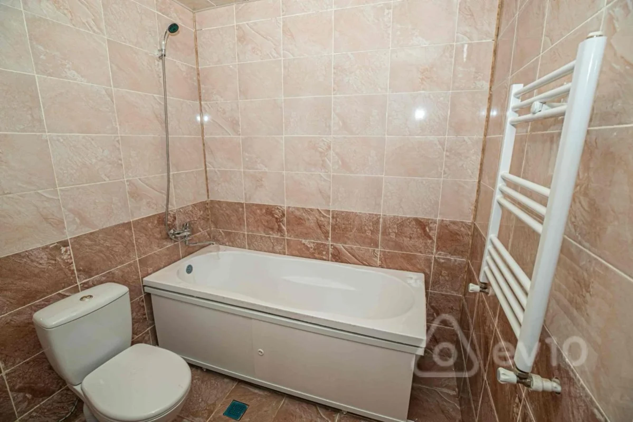 Satılır 4 otaqlı yeni tikili 110 m²