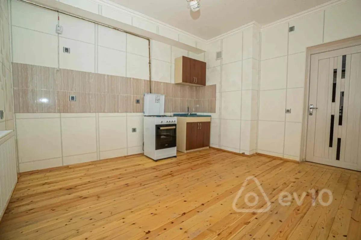 Satılır 4 otaqlı yeni tikili 110 m²