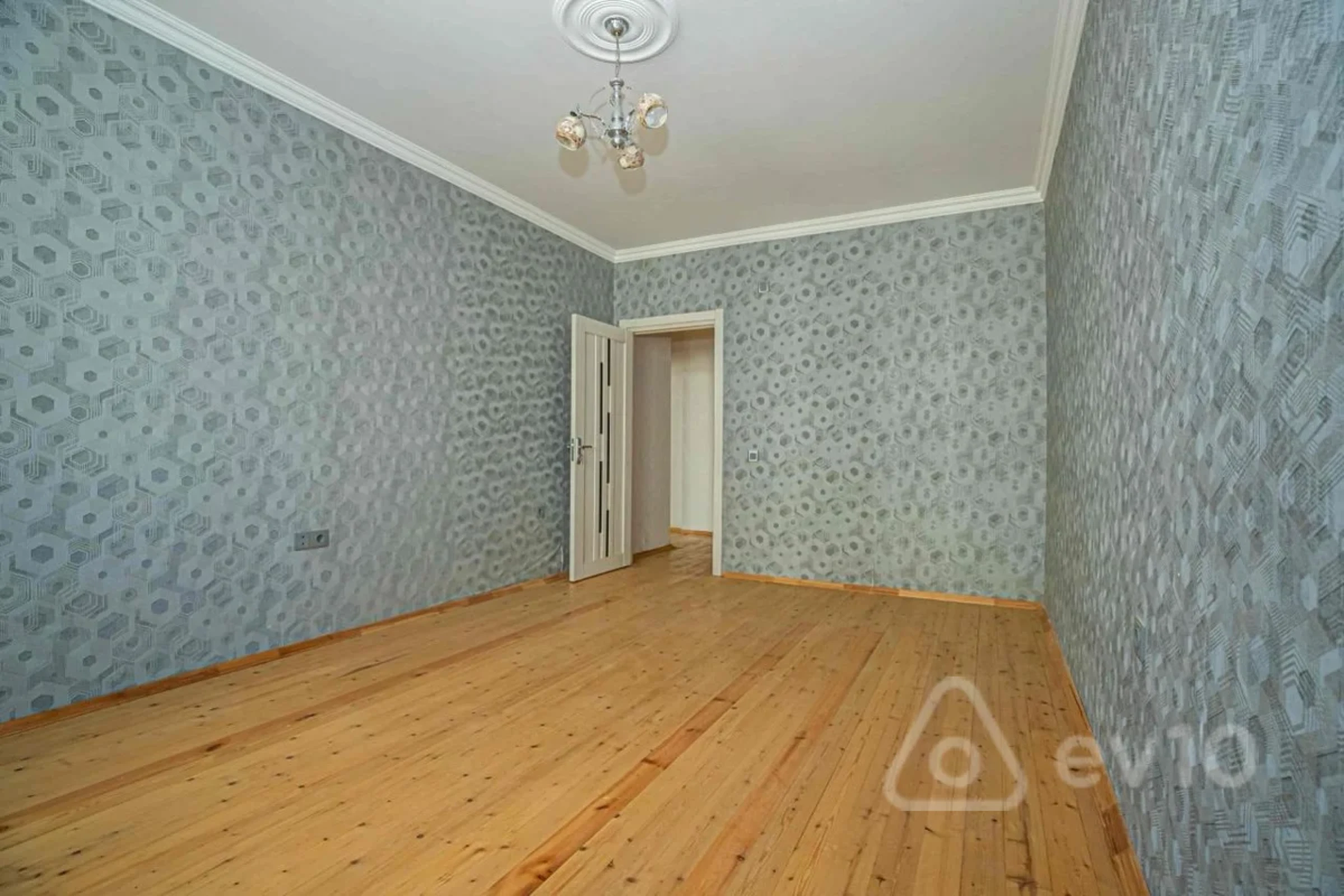 Satılır 4 otaqlı yeni tikili 110 m²