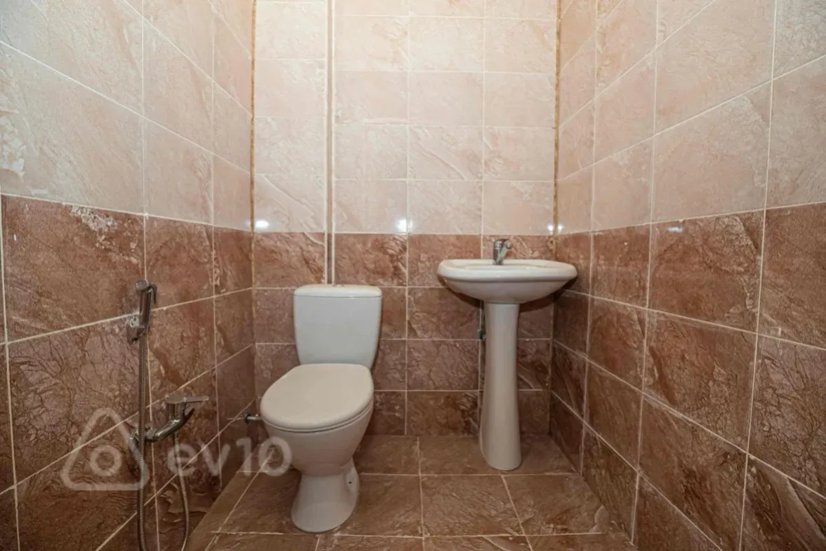 Satılır 4 otaqlı yeni tikili 110 m²