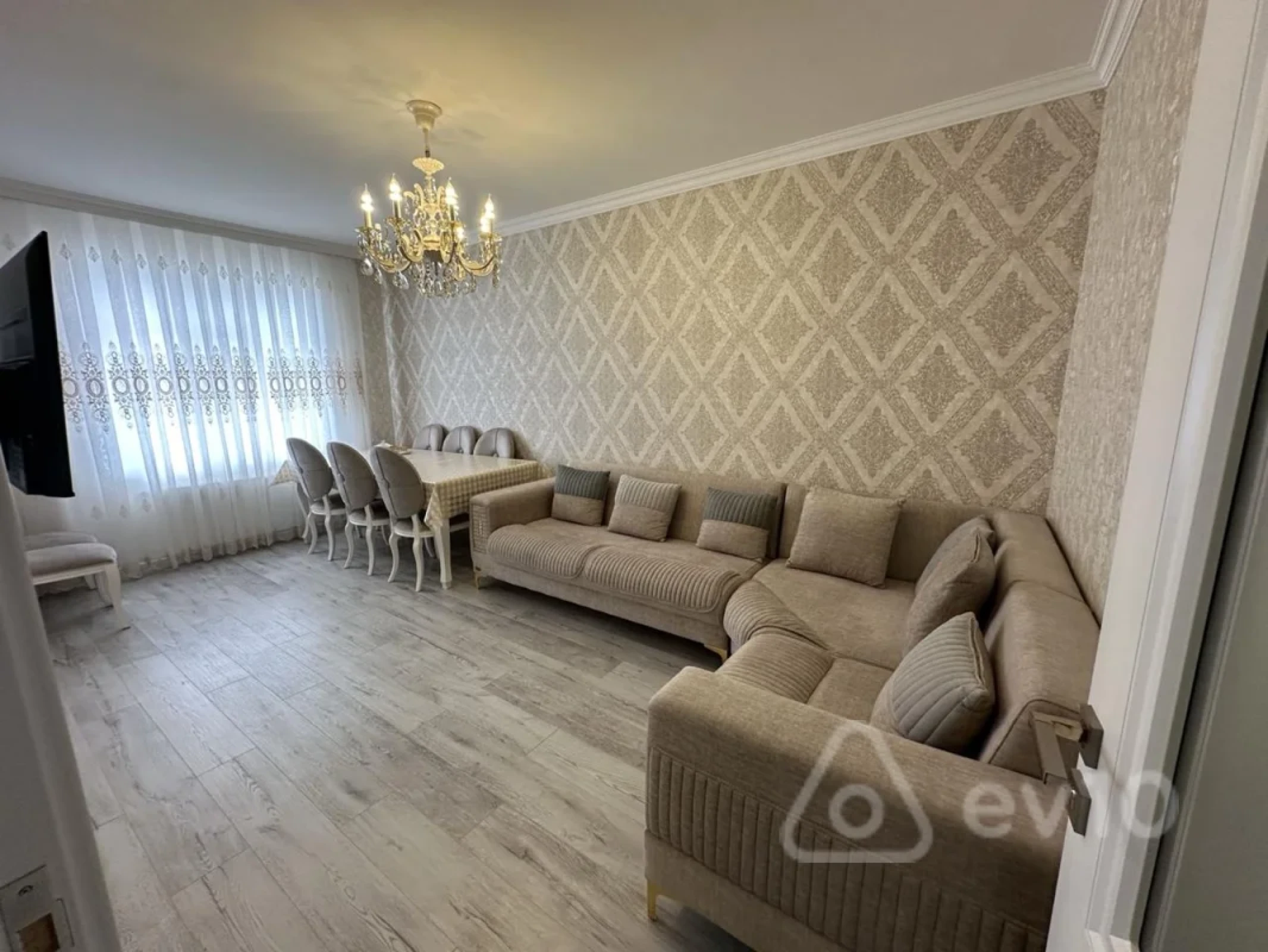 Satılır 2 otaqlı köhnə tikili 65 m²
