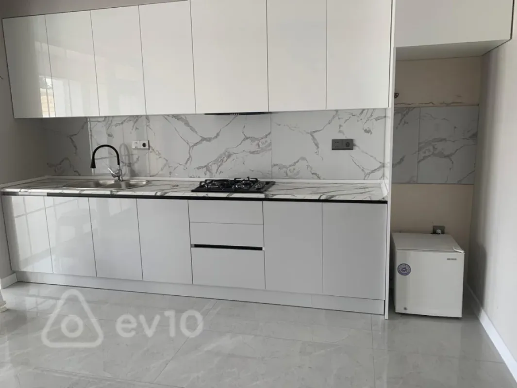 Satılır 3 otaqlı həyət evi 120 m²