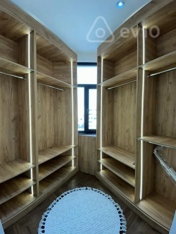 Satılır 3 otaqlı yeni tikili 90 m²