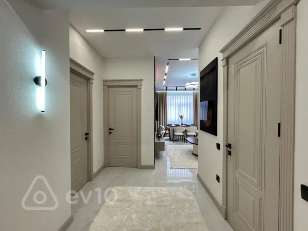 Satılır 3 otaqlı yeni tikili 90 m²