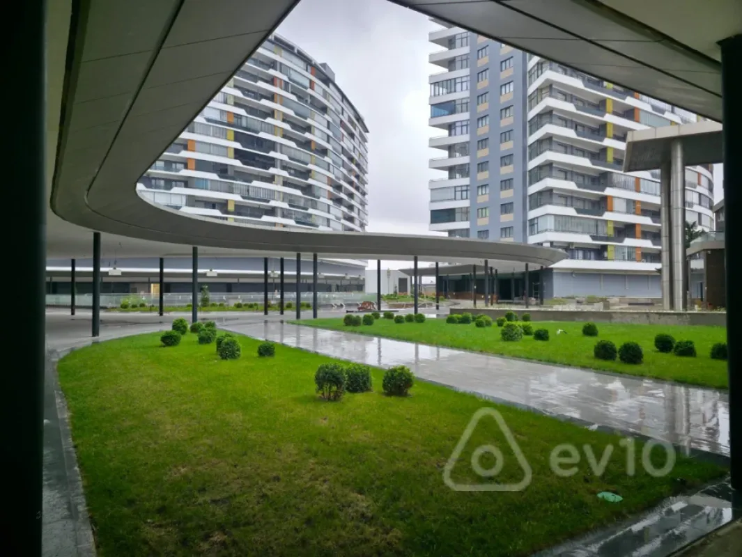 Satılır 2 otaqlı yeni tikili 91.7 m²