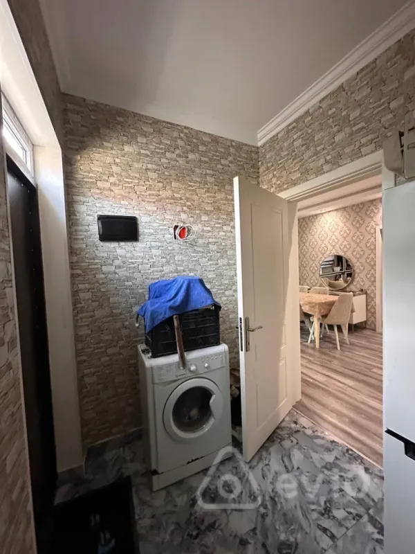 Kirayə verilir 3 otaqlı həyət evi 65 m²