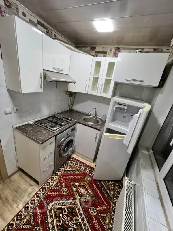 Kirayə verilir 2 otaqlı köhnə tikili 45 m²