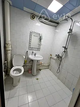 Kirayə verilir 2 otaqlı köhnə tikili 45 m²