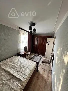 Kirayə verilir 2 otaqlı köhnə tikili 45 m²