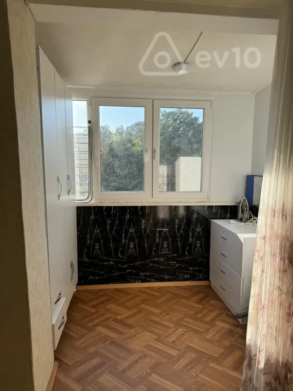 Kirayə verilir 1 otaqlı köhnə tikili 45 m²