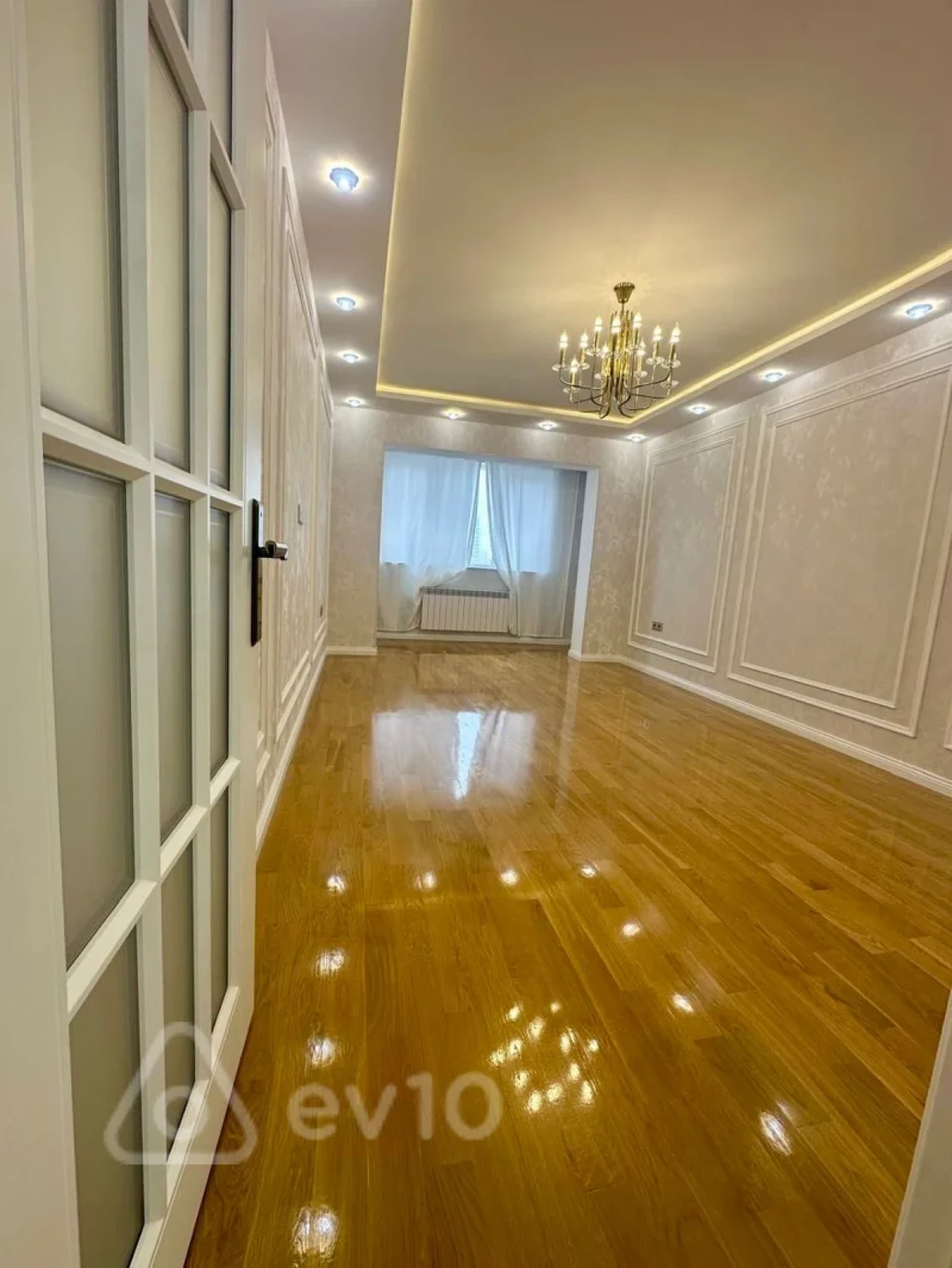 Satılır 3 otaqlı köhnə tikili 95 m²