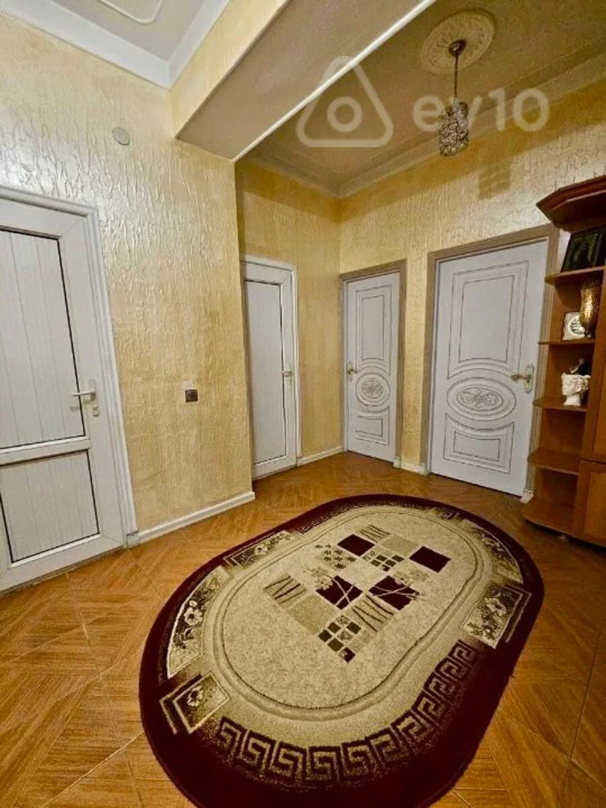 Satılır 3 otaqlı yeni tikili 120 m²