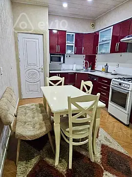 Satılır 3 otaqlı yeni tikili 120 m²