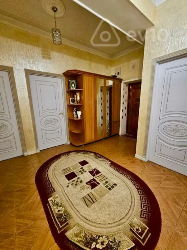 Satılır 3 otaqlı yeni tikili 120 m²