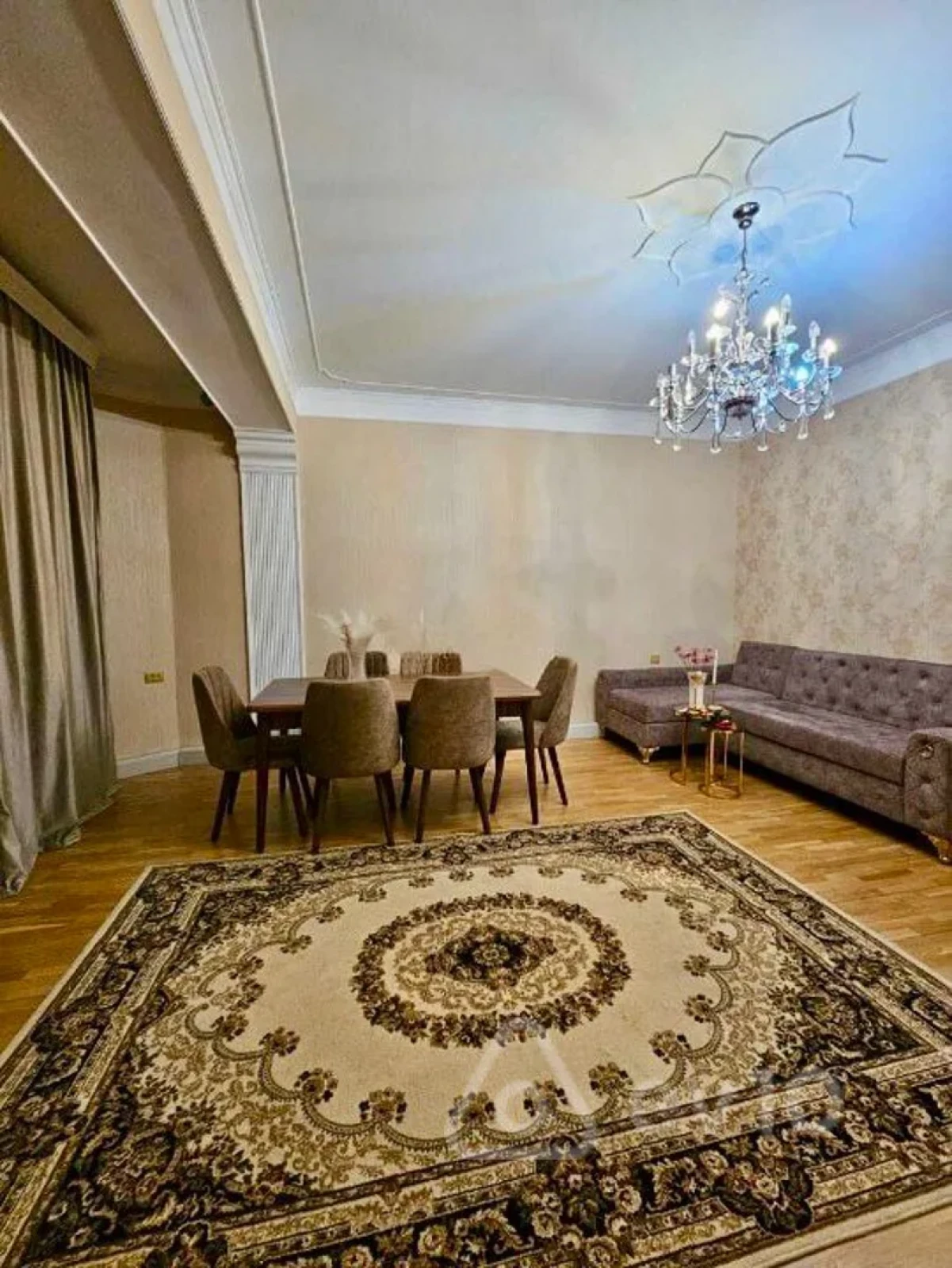 Satılır 3 otaqlı yeni tikili 120 m²