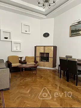 Kirayə verilir 1 otaqlı köhnə tikili 52 m² — Bakı, Səbail 1 otaq 52.00 m²