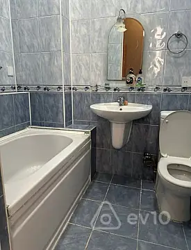 Kirayə verilir 1 otaqlı köhnə tikili 52 m²