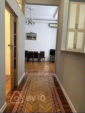 Kirayə verilir 1 otaqlı köhnə tikili 52 m²