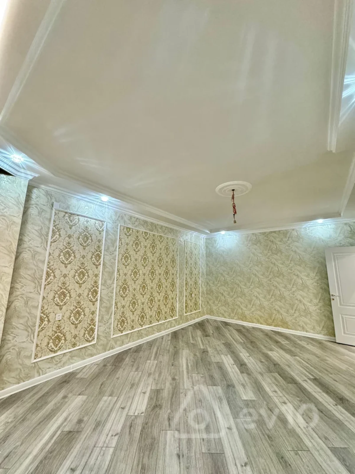 Satılır 5 otaqlı həyət evi 220 m²