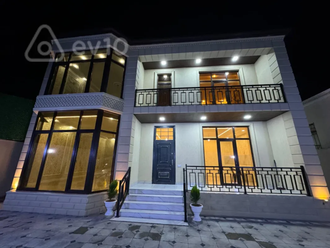 Satılır 5 otaqlı həyət evi 220 m²