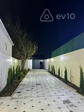 Satılır 5 otaqlı həyət evi 220 m²