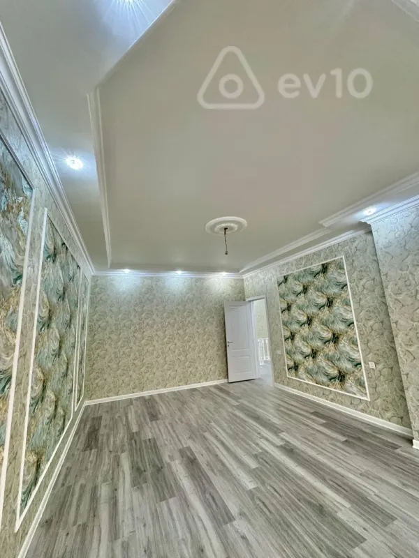 Satılır 5 otaqlı həyət evi 220 m²