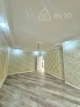 Satılır 5 otaqlı həyət evi 220 m²