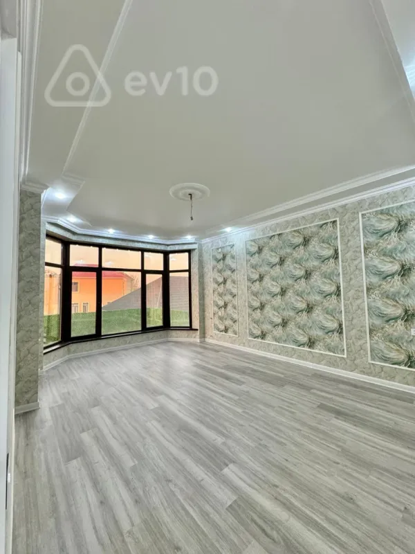 Satılır 5 otaqlı həyət evi 220 m²