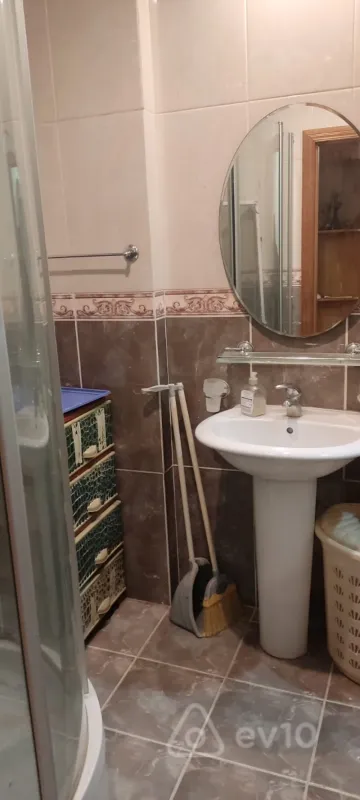 Kirayə verilir 2 otaqlı yeni tikili 75 m²