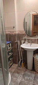 Kirayə verilir 2 otaqlı yeni tikili 75 m²