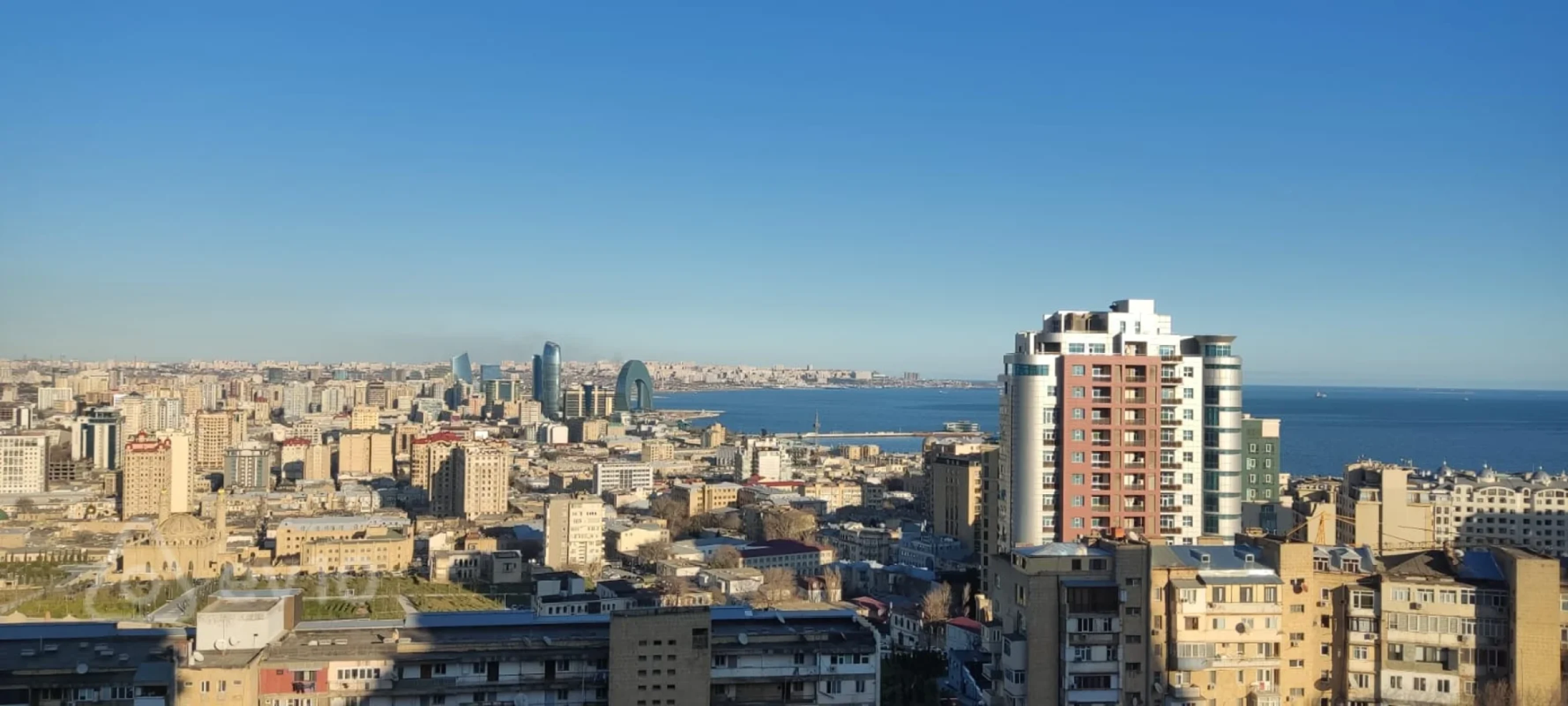 Kirayə verilir 2 otaqlı yeni tikili 75 m²