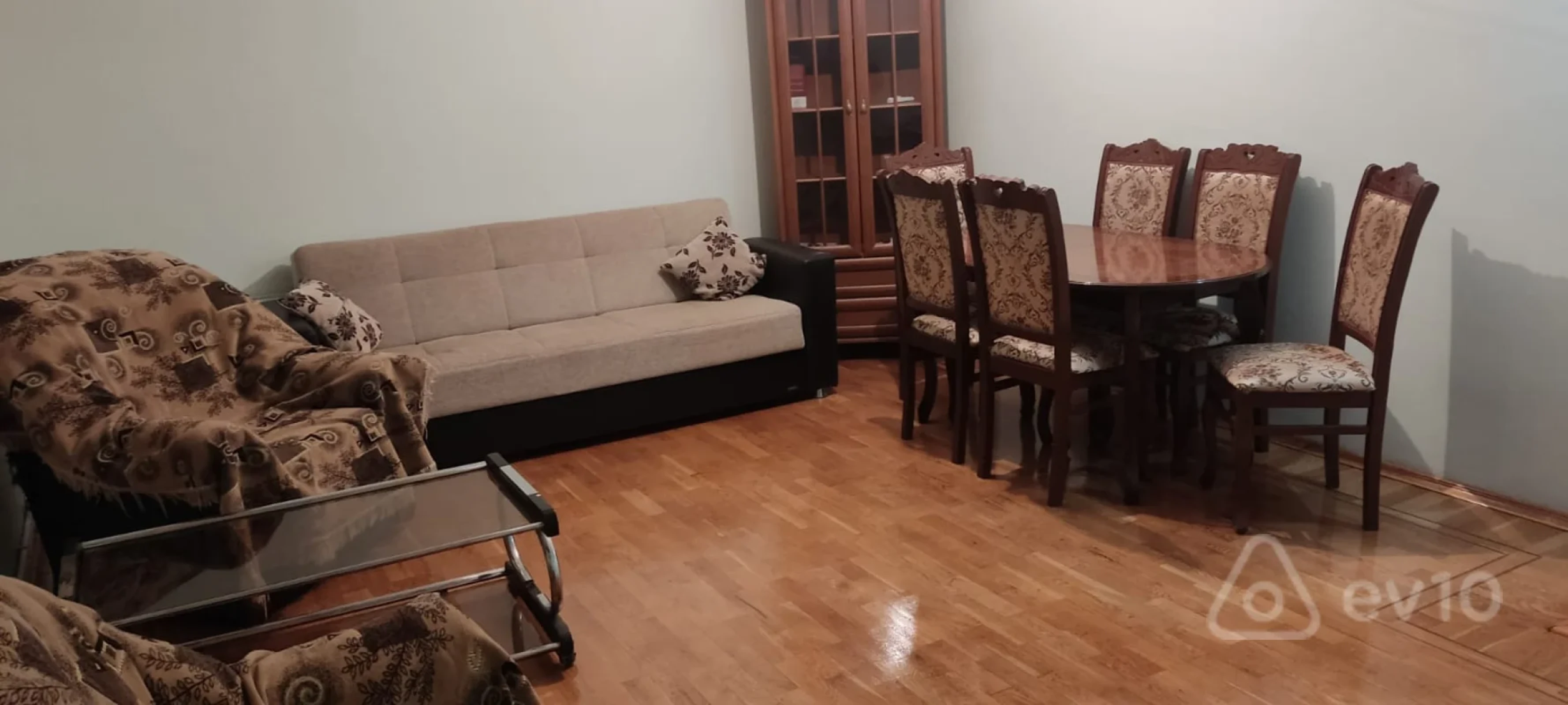 Kirayə verilir 2 otaqlı yeni tikili 75 m²
