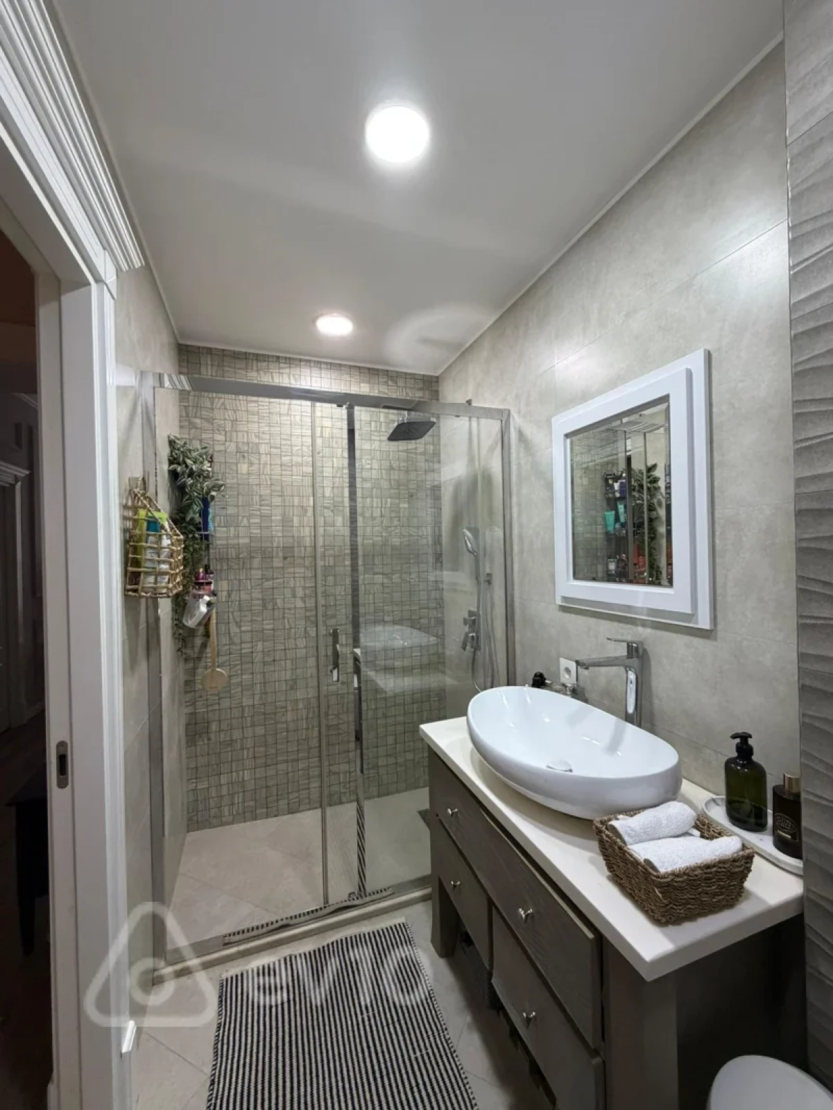 Satılır 2 otaqlı köhnə tikili 55 m²